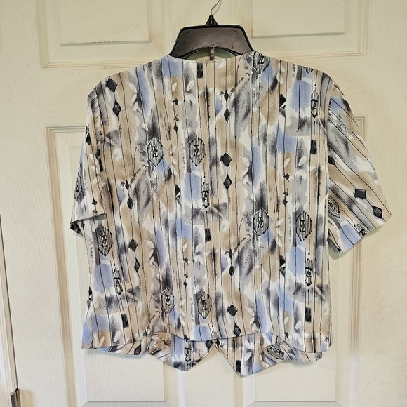 Vintage Southwestern Aztec Cropped Button Down Blouse - Picture 3 of 4